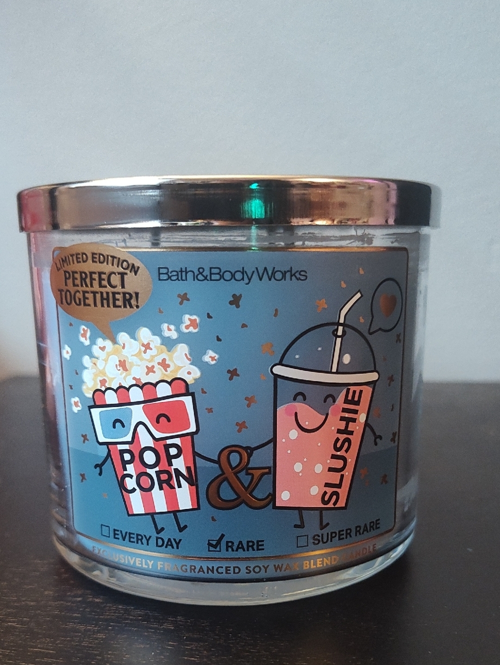 Bath & Body Works Popcorn & Slushie Candle - Blue and Pink